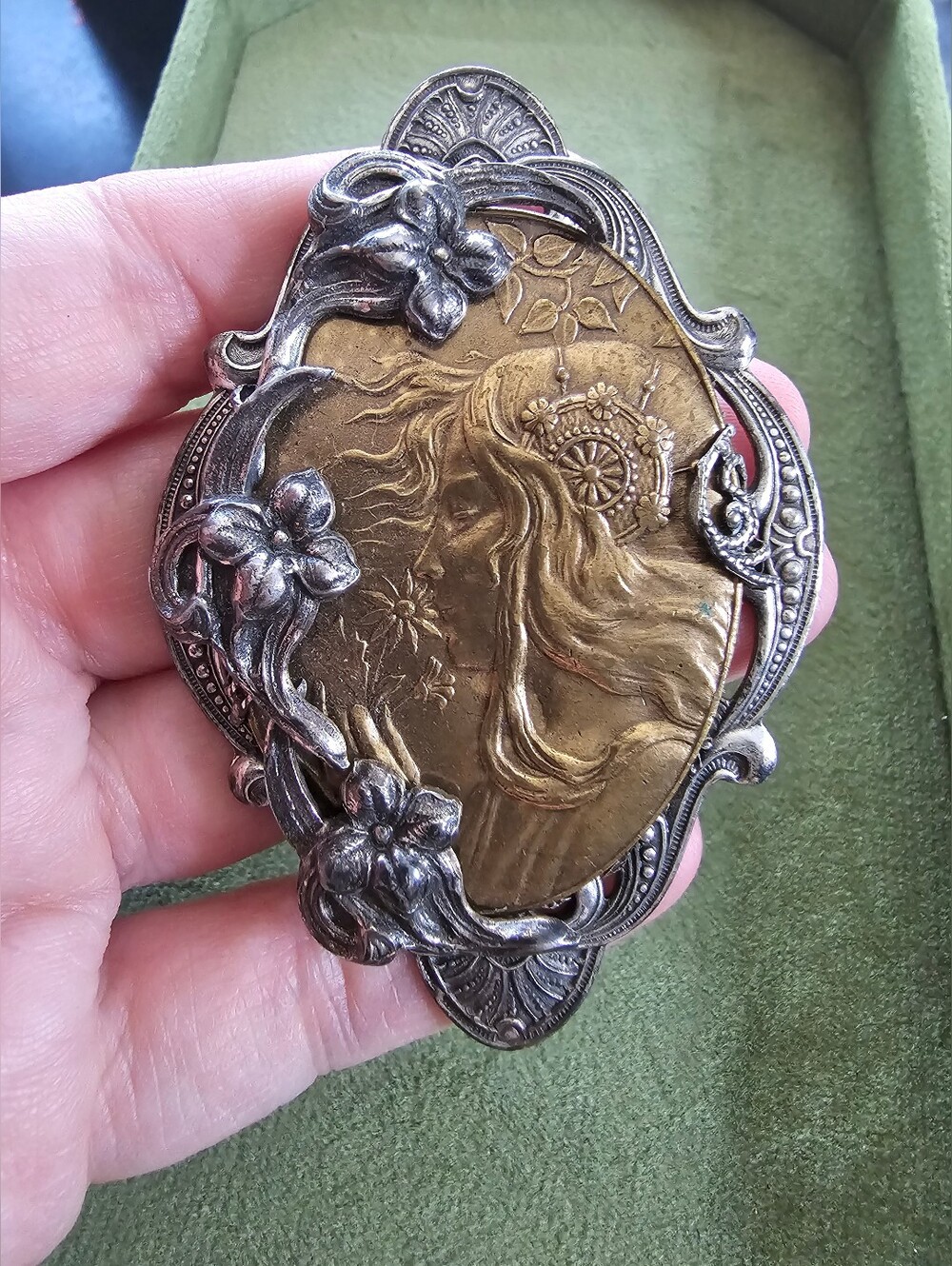 Vintage Brooch